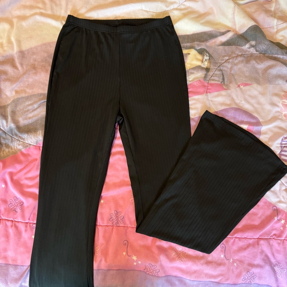 Women’s Black Flared Leggings